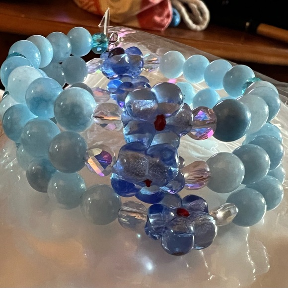 Hand Crafted Jewelry - Aquamarine & Sky Blue Floral Bracelet